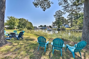 Waterfront | Marina | Outdoor Seating