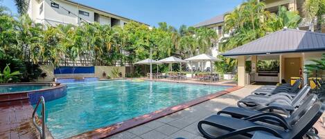 Lounge in style on the sun loungers and soak up the warm rays by the poolside.