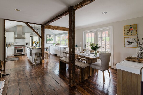 Open concept kitchen, dining room and living room on the main floor.