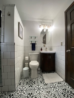 Newly renovated bathroom. Essential bath products and 100% cotton towels.