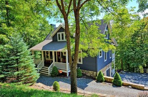 A Blue Bear's Lodge
