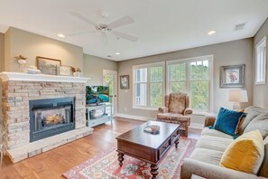 Living Room--- Cozy Fireplace and TV