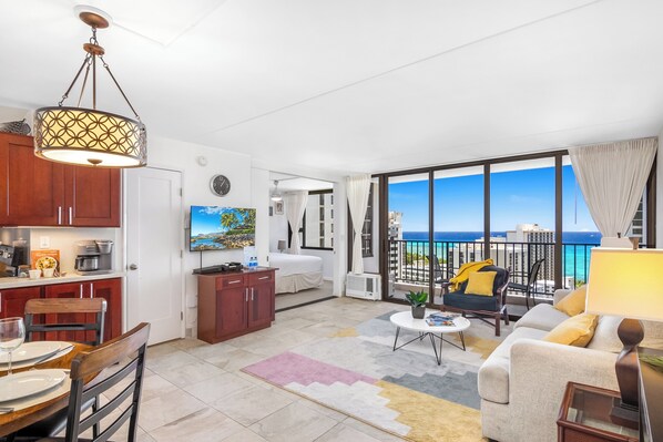Overview of the spacious living space with the stunning ocean view.