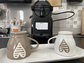 Kaffee und/oder Kaffeemaschine