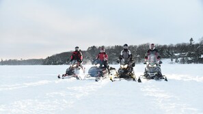 Skidåkning och snöaktiviteter