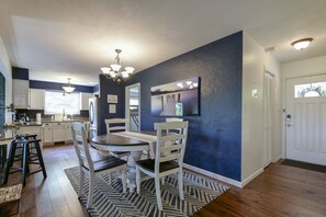 Kitchen/dining