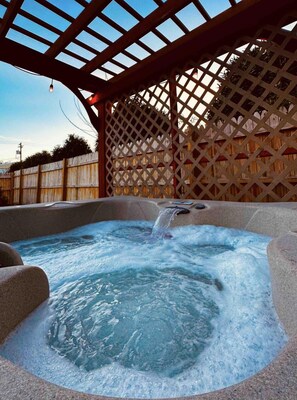 Hot tub