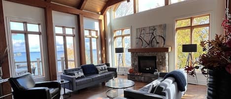 Stunning view of Lake Muskoka from the spacious and relaxing Great Room.