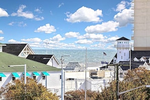 Living the dream with the ocean breeze from the rooftop decks at Caton Place!!