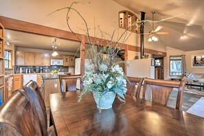 Dining Area | Dishware & Flatware