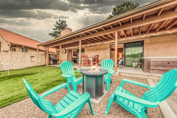 Ruidoso Vacation Rental | 3BR | 2BA | 1,360 Sq Ft | Step-Free Entry