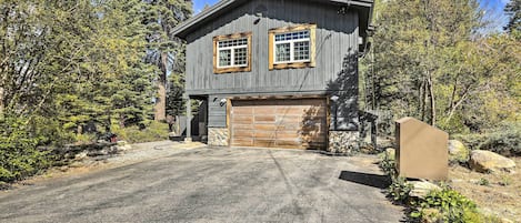 Tahoe City Vacation Rental | 5BR | 4BA | 2,563 Sq Ft | Stairs Required to Access