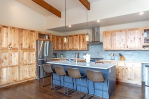 Main level kitchen and bar area.