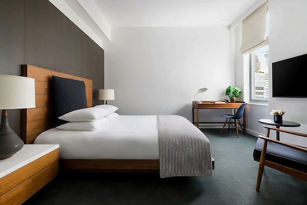 Unit with Queen bed