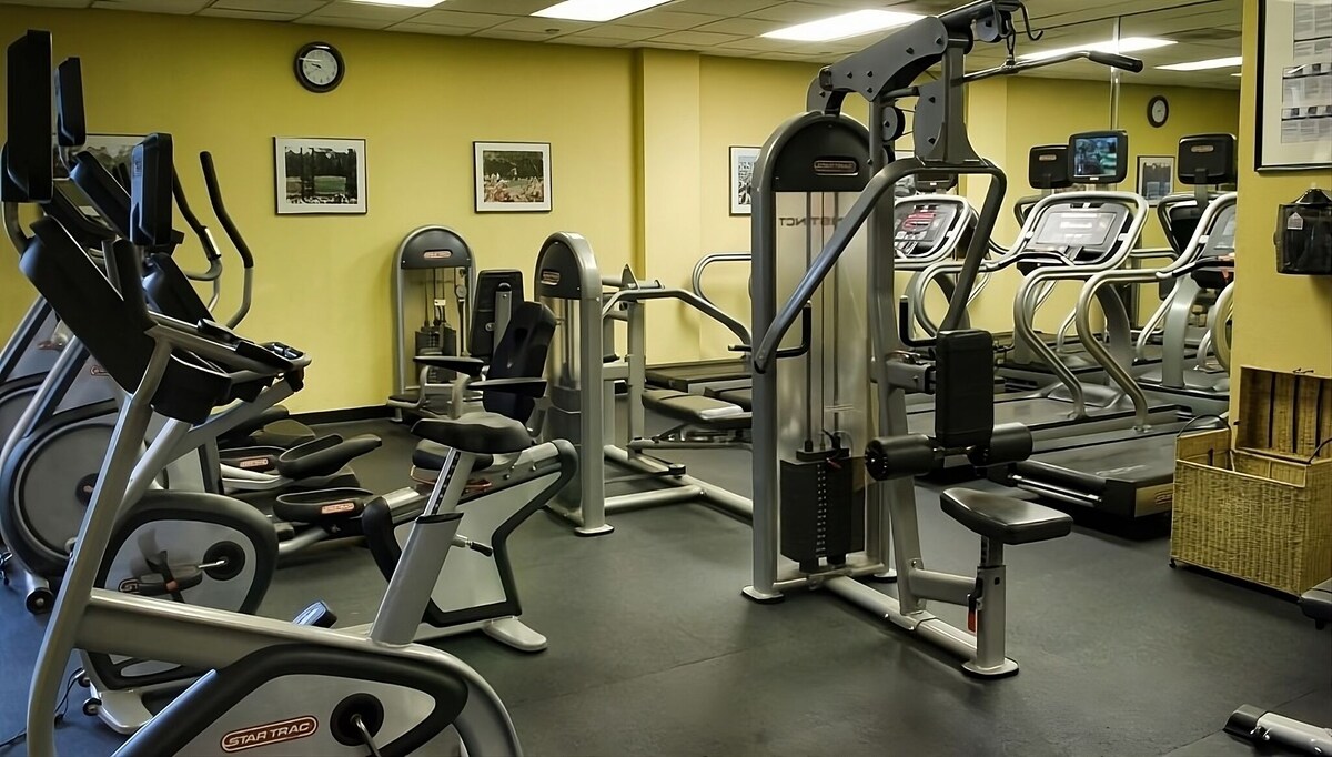 Your Relaxing Getaway Awaits! Awesome unit for your stay. Near Sweet Water Park