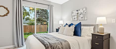 Sink into the lap of luxury with our incredibly comfortable bed.