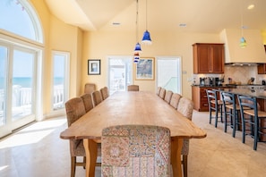 Level 3-Oceanfront Dining in North Topsail