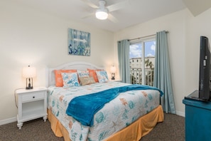 Master Bedroom, King Bed