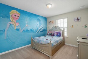 Frozen twin with trundle