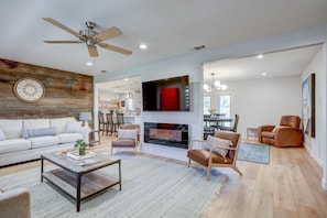 Artistic Escape - Lubbock Living Room
