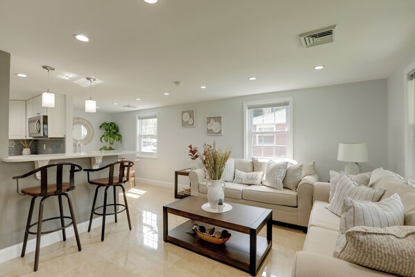 Abington Vacation Rental | 3BR | 1BA | Step-Free Access | 950 Sq Ft