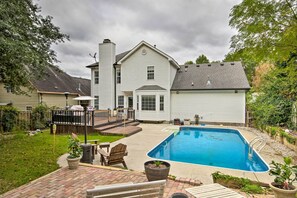 Private Backyard | Seasonal Pool | Deck | Gas Grill