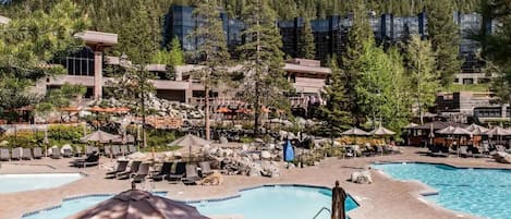 Gorgeous Palisades Valley views from the Pools and hot tubs at Everline Resort