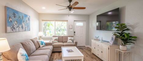 The Sea Turtle Beach Cottage | 4 Smart TVs | 1448 sq feet |