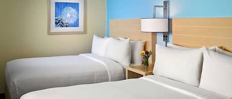 Unit with Two Queen beds. Exact unit will be assigned upon arrival. Views, colors, and decor may vary.