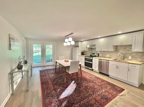 Kitchen/Dining