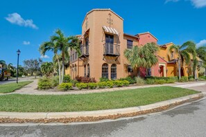 Welcome To our Corner Unit, First Floor Condo On a Quad