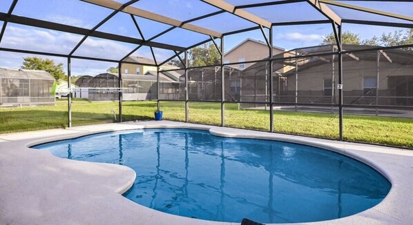 Swimming pool