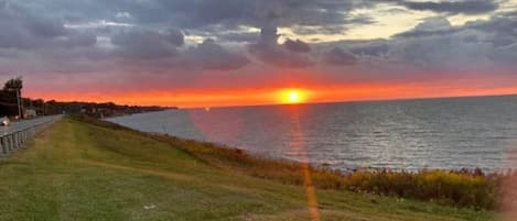 Who doesn’t love a Lake Erie sunset?!