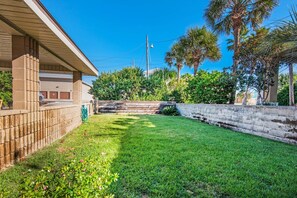 Side yard