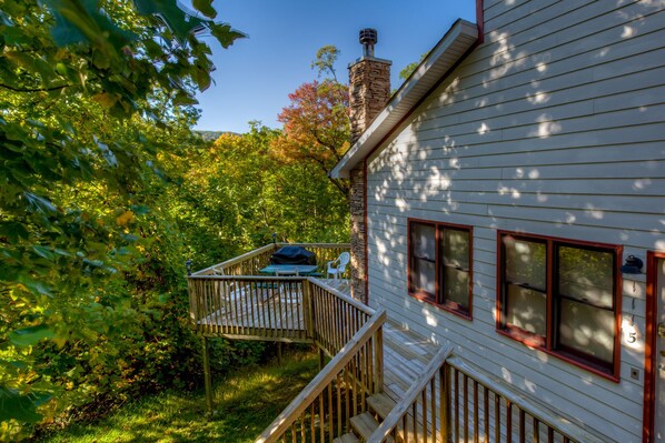 Cozy 3 bedroom cabin 