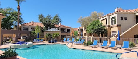 Sparkling, gorgeous pool with water feature