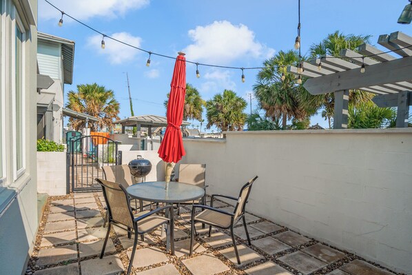 Patio DIning