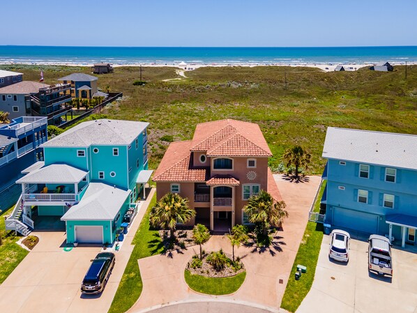 Welcome to Sunrise Beach Villa!