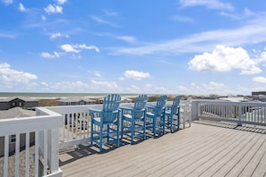 Rooftop Sundeck