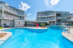 Community Pool + Hot Tub