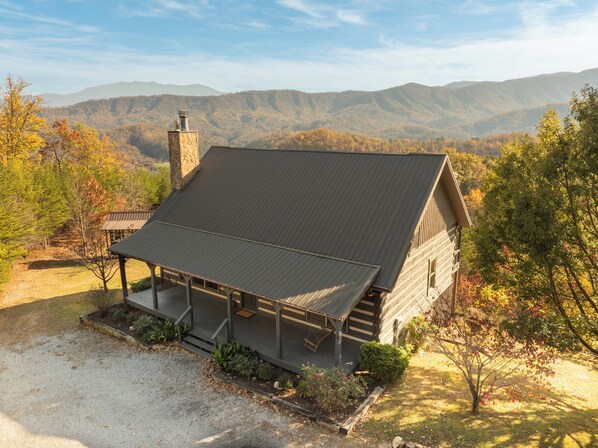 Ariel photo shows the 180* panoramic vistas and ultimate privacy.