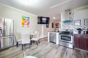Dinette and kitchenette