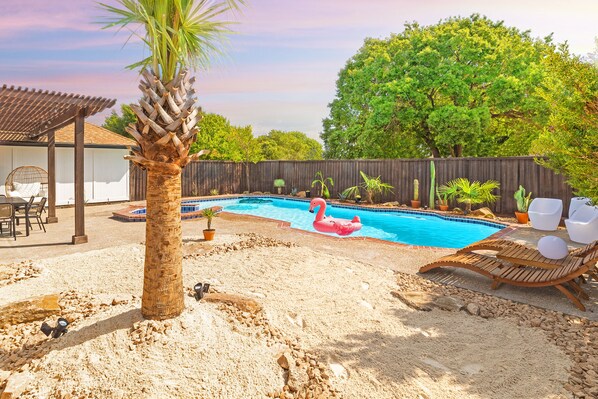 Heated Pool & Spa with Private sand beach