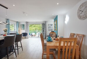 Anneth Lowen, Polzeath. Open plan kitchen/diner and sitting room