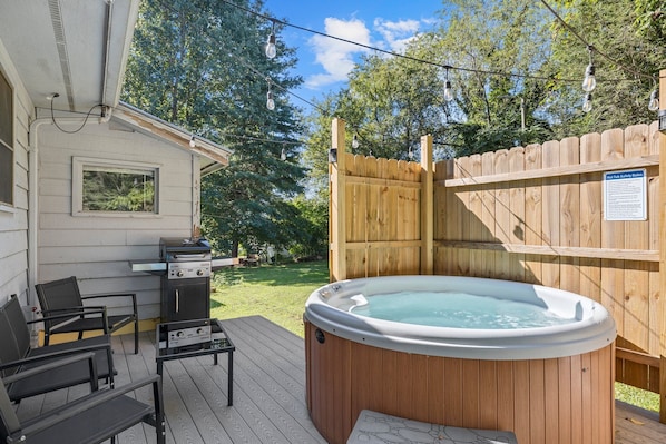 Bain à remous extérieur