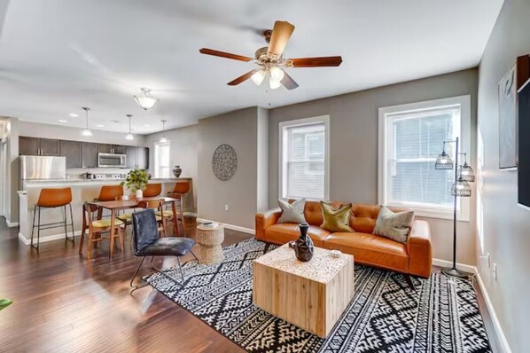 Stylish living room 