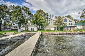 Waterfront Backyard | Boat Dock | Boat Slip
