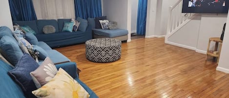 Spacious living room