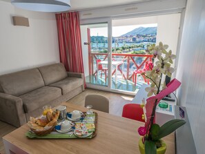 Enjoy breakfast in the living area.