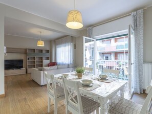 Table, Furniture, Property, Countertop, Cabinetry, Interior Design, Chair, Wood, Lighting, Kitchen